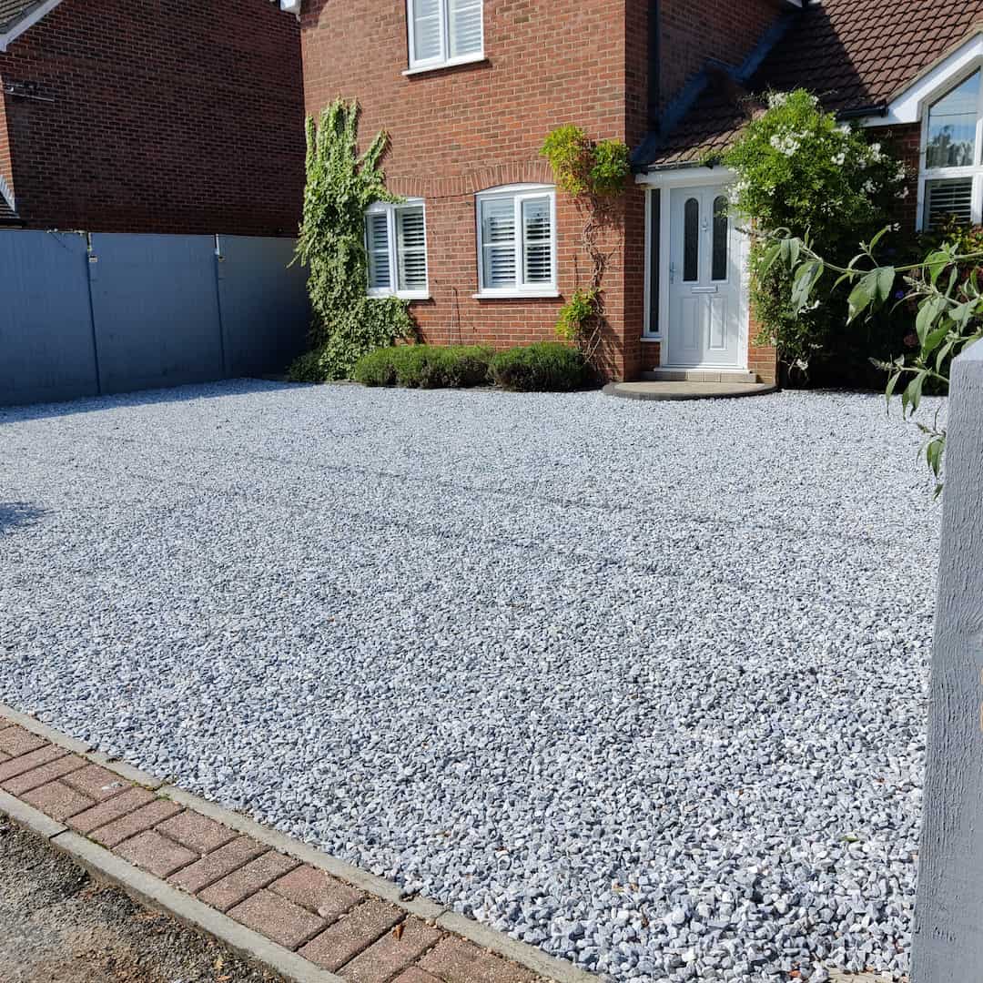 Gravel driveway installers near West Midlands