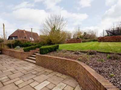 Affordable retaining wall company West Midlands